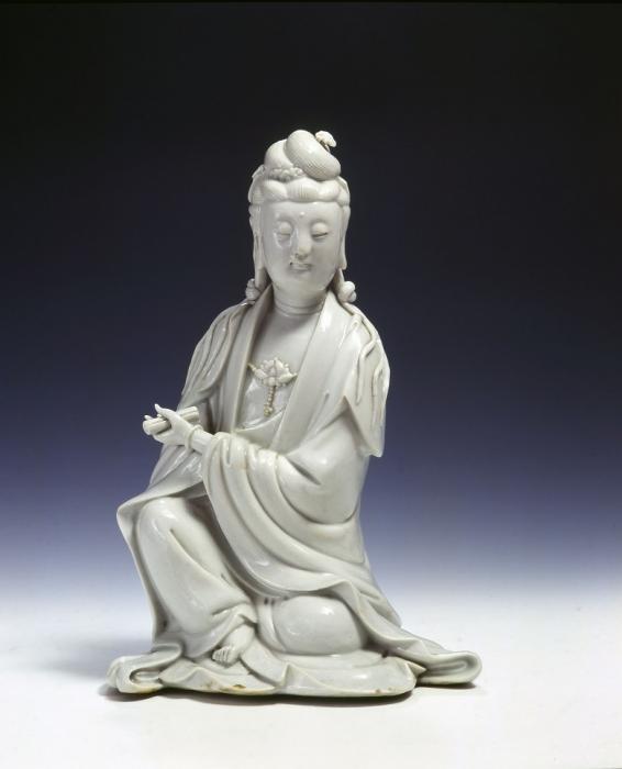 Figura di guanyin
Cina, Dehua, dinastia Qing,
era Kangxi (1662-1722)
Porcellana 